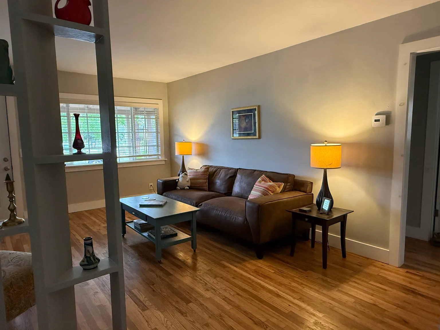2 bed, 858 sqft, $4,000 — Photo 3