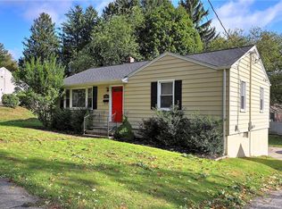 131 Pumpkin Delight Rd, Milford, CT 06460