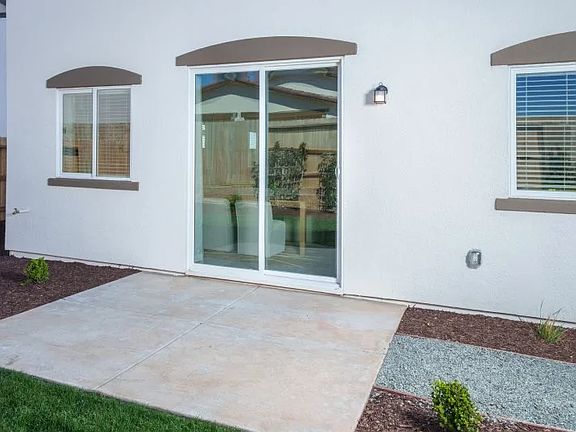 4th image of 125XX Rosefinch Way Unit B