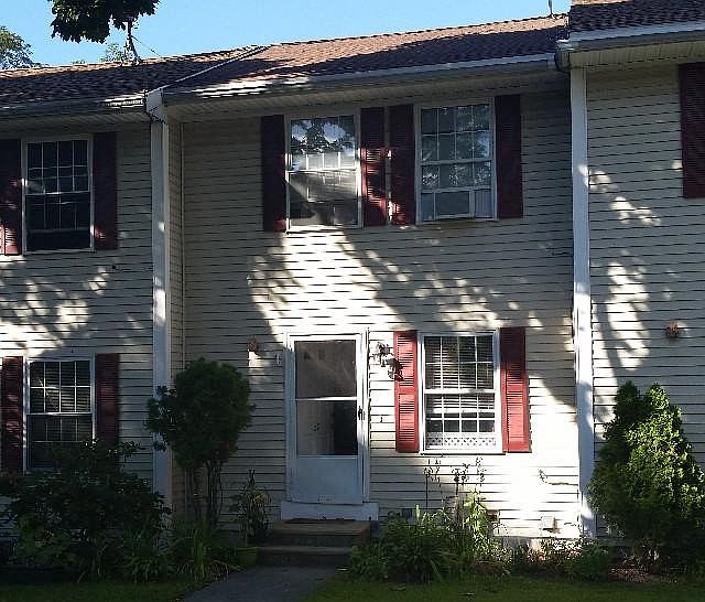 1st image of 37 William St Unit 37