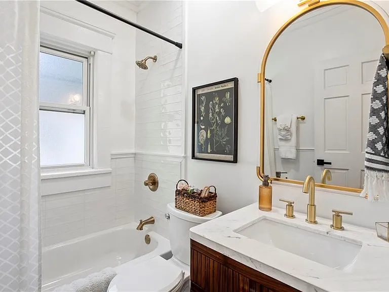 1187 Mansfield Ave NE #4 — Photo 14