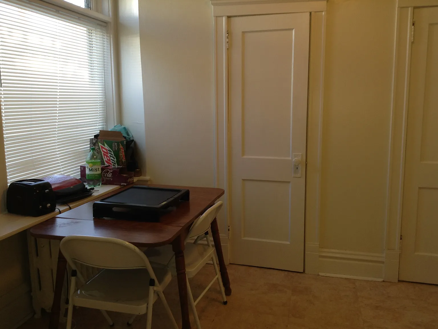 Studio, 600 sqft, $750 — Photo 3