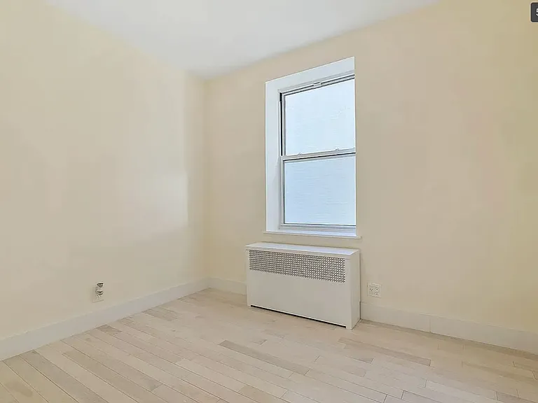 1730 E 18th St #4A — Photo 5