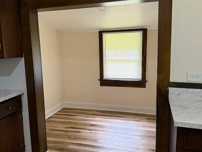 2665 E Ridge Rd — Photo 8