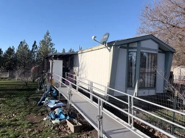 16220 S Sherman Rd, Cheney, WA 99004