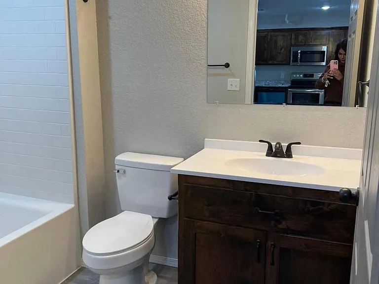 211 Wingfield Dr #I — Photo 5