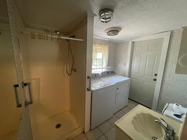 6534 Belwood Dr W — Photo 6