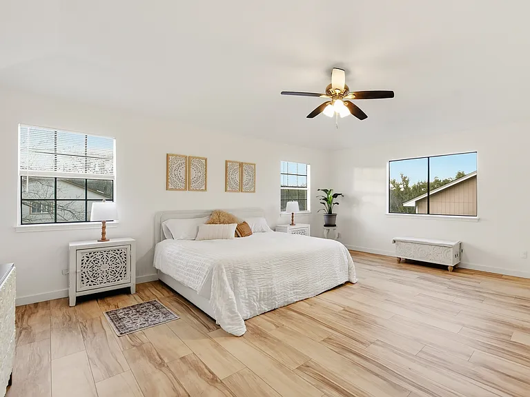12901 Silver Creek Dr — Photo 38
