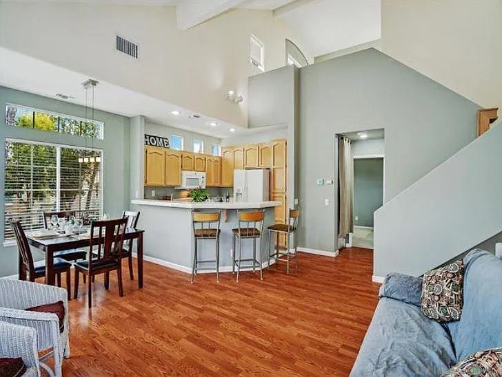 12622 Springbrook Dr #B — Photo 3