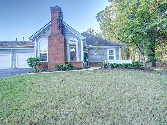3rd image of 1131 Oak Heights Ln #116