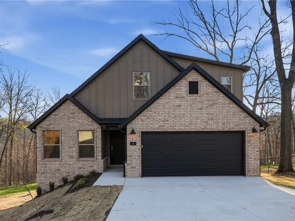 4 Laverne Ln, Bella Vista, AR 72715