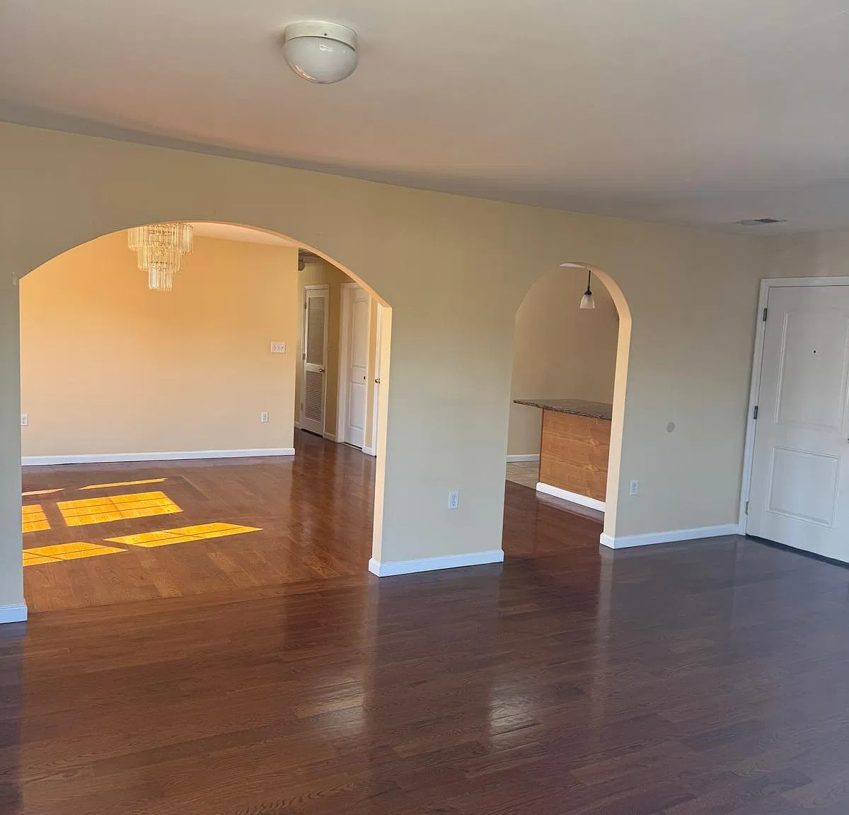 3 bed, 1540 sqft, $3,200 — Photo 2