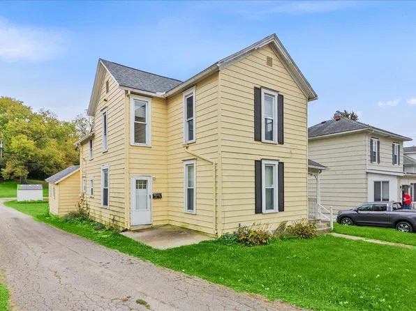 140 N Stanley St, Bellefontaine, OH 43311