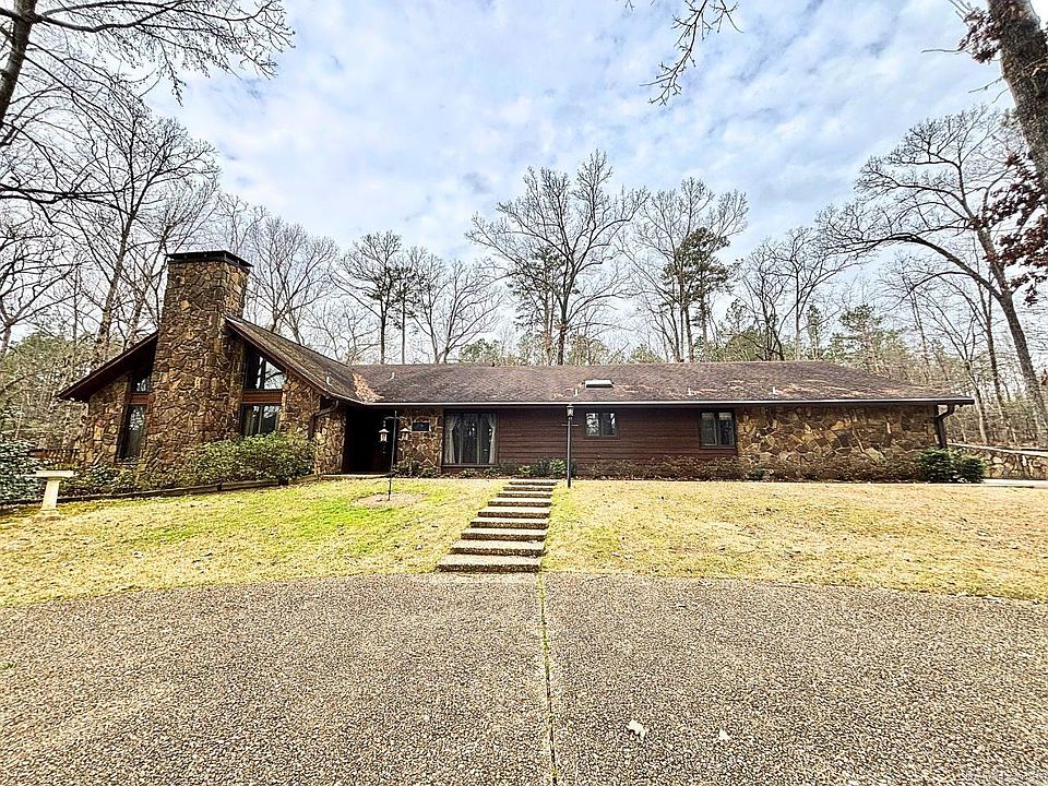 1st image of 120 Emerson Pl