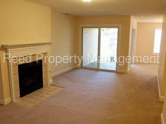 3rd image of 220 Huff Heritage Ln
