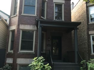 1943 W Addison St, Chicago, IL 60613