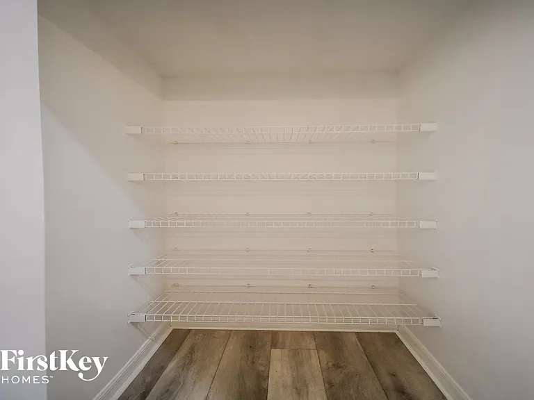 722 Parsons Pointe St — Photo 9