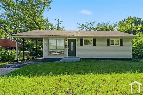 3 bed, $1,499 — Photo 2