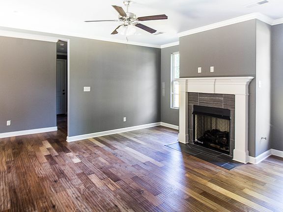 2nd image of 8969 Poplar Pike