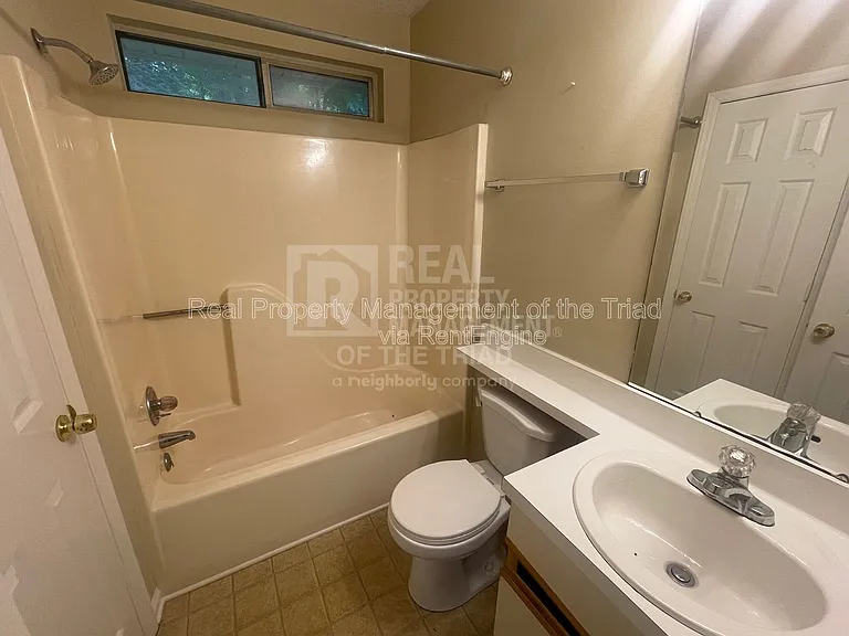 3607 McCuiston Rd #52 — Photo 16