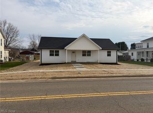 165 W 3rd St, Frazeysburg, OH