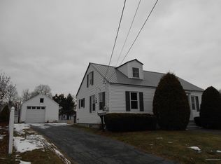 29 Eddyway St, Bangor, ME 04401