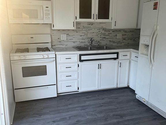 5th image of 1719 Sunny Creek St SE