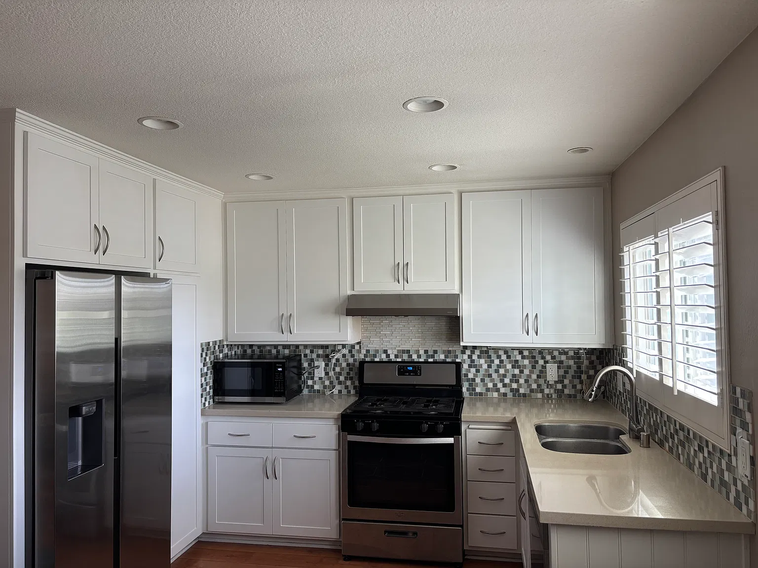 2 bed, 928 sqft, $3,200 — Photo 3