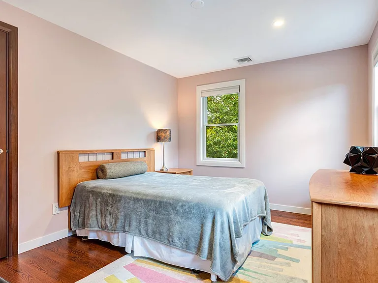 38 Cheviot Rd — Photo 15