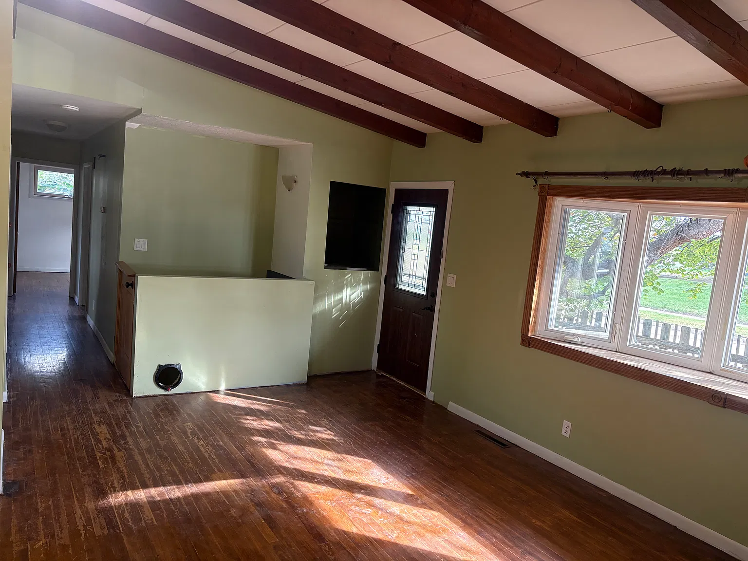 3 bed, 1208 sqft, $1,800 — Photo 4