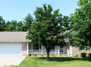 14014 Eastland Dr, Mount Vernon, IL 62864