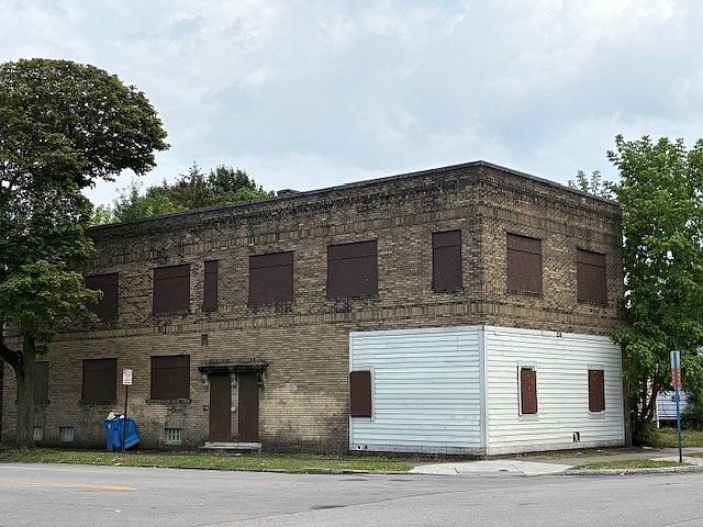 1st image of 236 Saratoga Ave