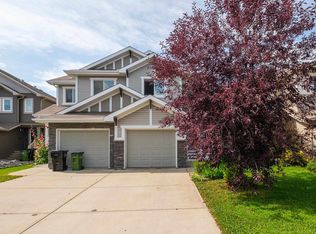 612 175a St SW, Edmonton, AB T6W2G5