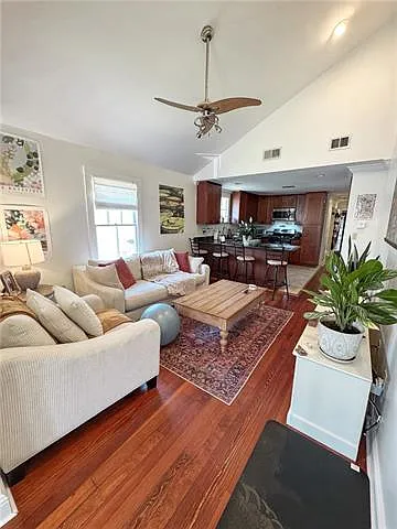 2312 Calhoun St #B — Photo 4