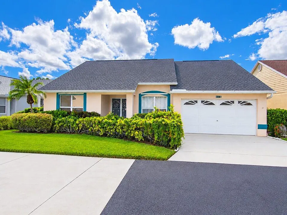 415 NW Marsala Ter