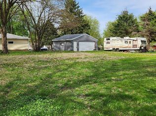 310 3rd Ave NW, Glenville, MN 56036