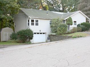 14 Norman Pl, Leominster, MA 01453