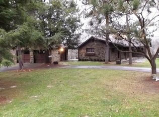 522 Ranch Rd, Dunbar, PA 15431