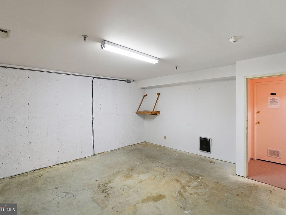 2nd image of 4990 Sentinel Dr APT 166