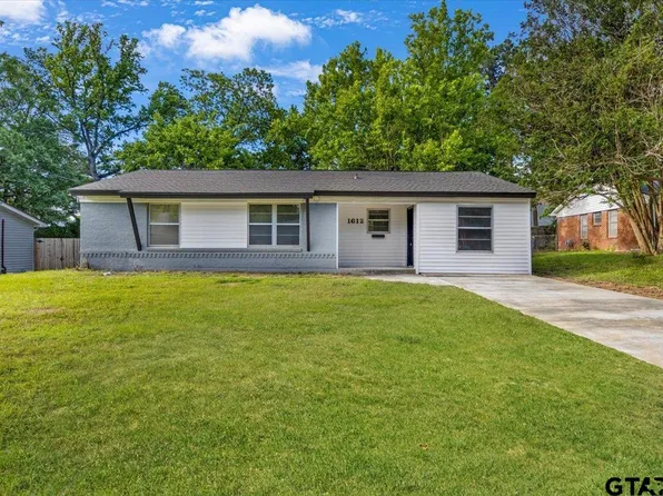 1612 Woodland Hills Dr, Tyler, TX 75701