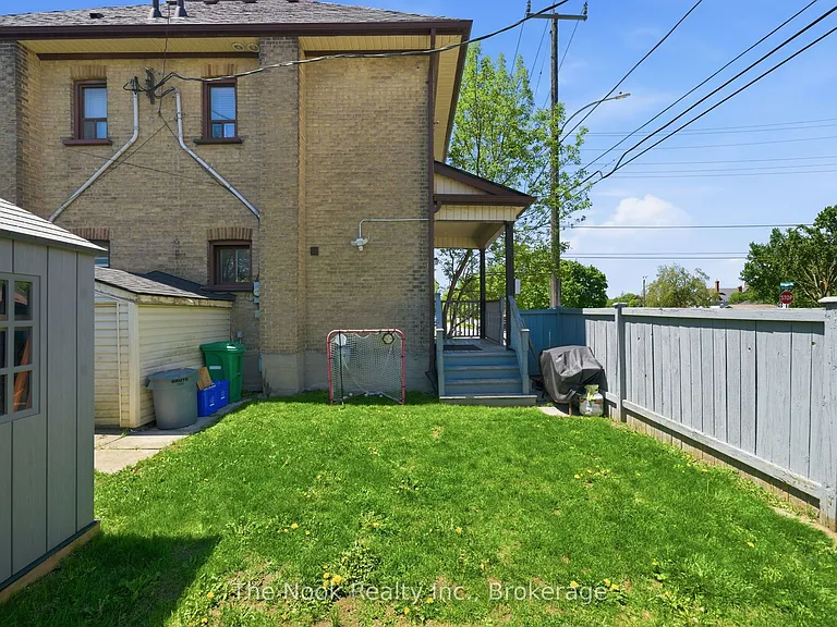 480 George St S — Photo 31