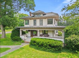 1327 N Augusta St, Staunton, VA 24401