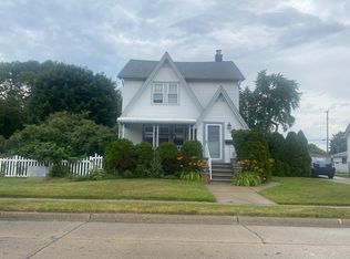 16113 Wilson Ave, Eastpointe, MI 48021
