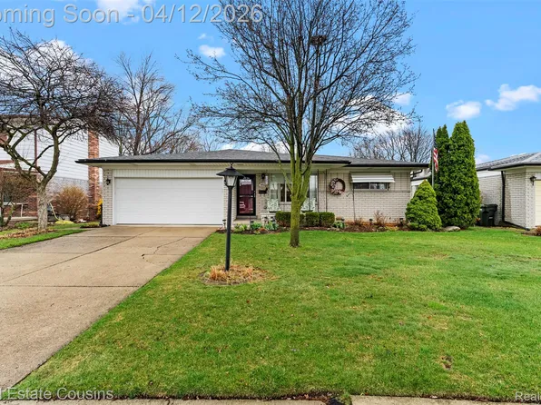 34650 Hawke Dr, Sterling Heights, MI 48310