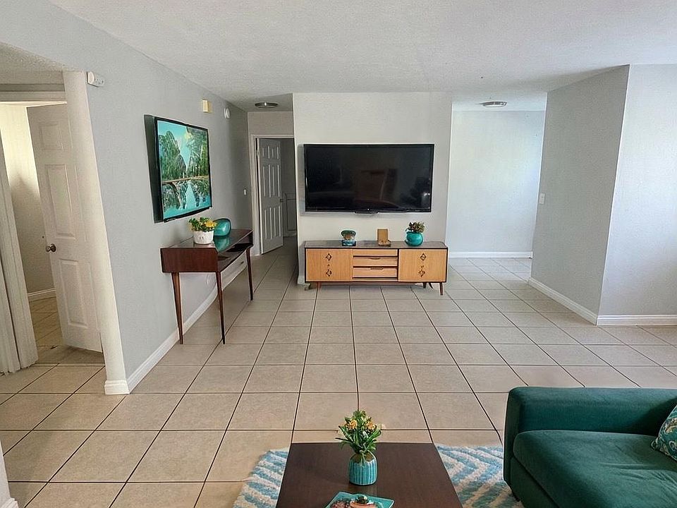 1st image of 1509 S Palos Verdes St APT 1