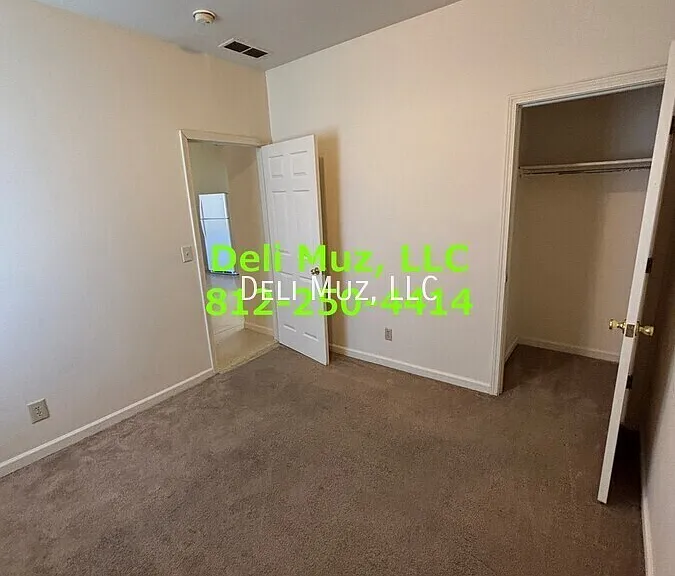 1427 Culver Dr #B — Photo 6
