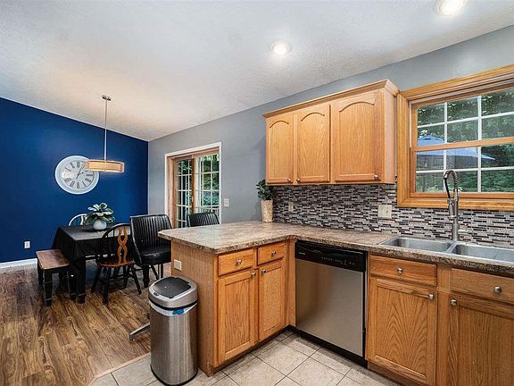 5th image of 8484 Bent Pine Dr #60