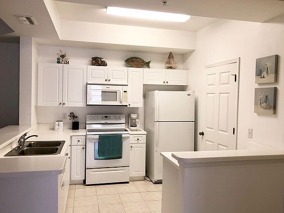 4th image of 9045 Colby Dr APT 2412