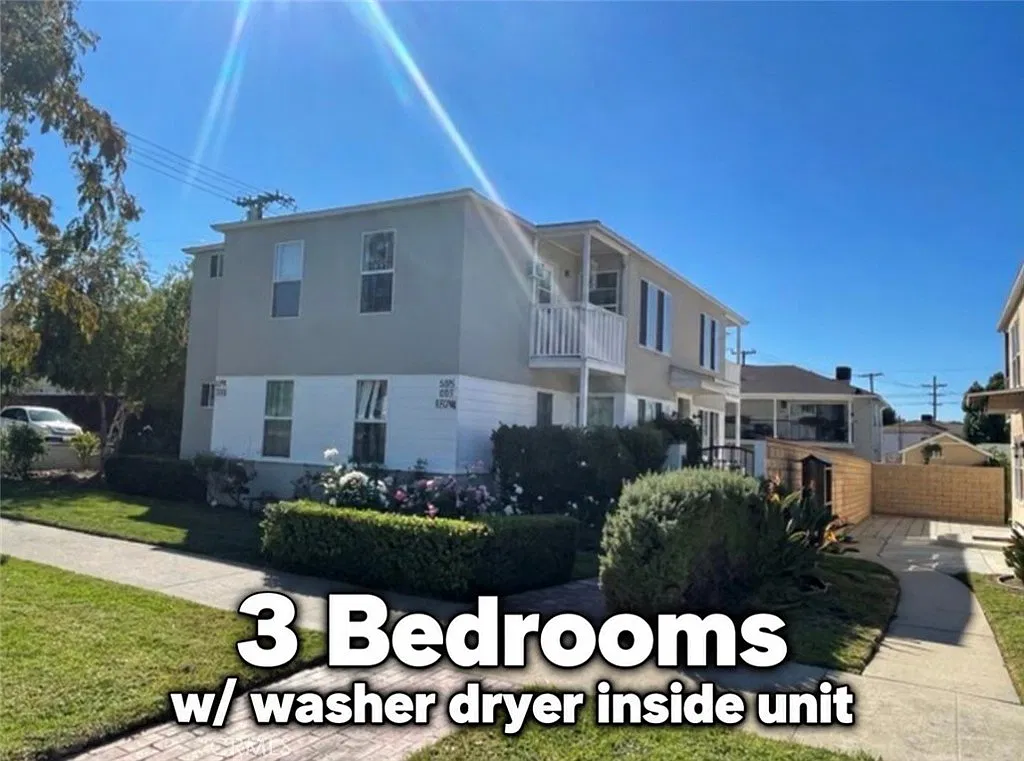 3 bed, 900 sqft, $2,995 — Photo 1