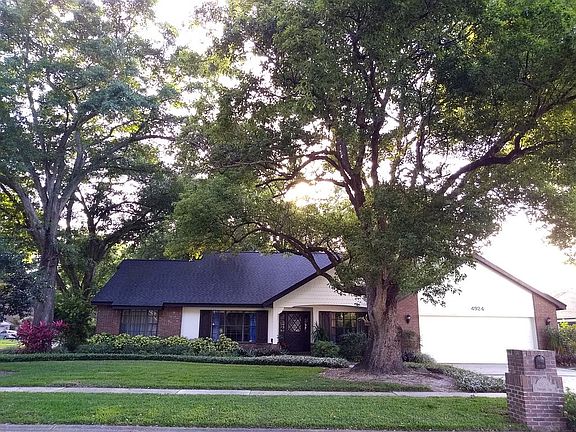 3rd image of 4924 Winwood Way